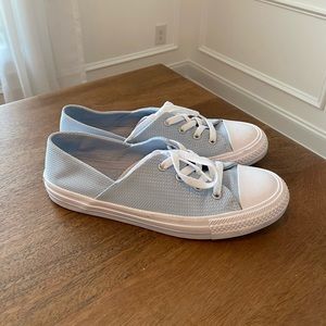 Converse Low women Light Blue NEW (no tags)
